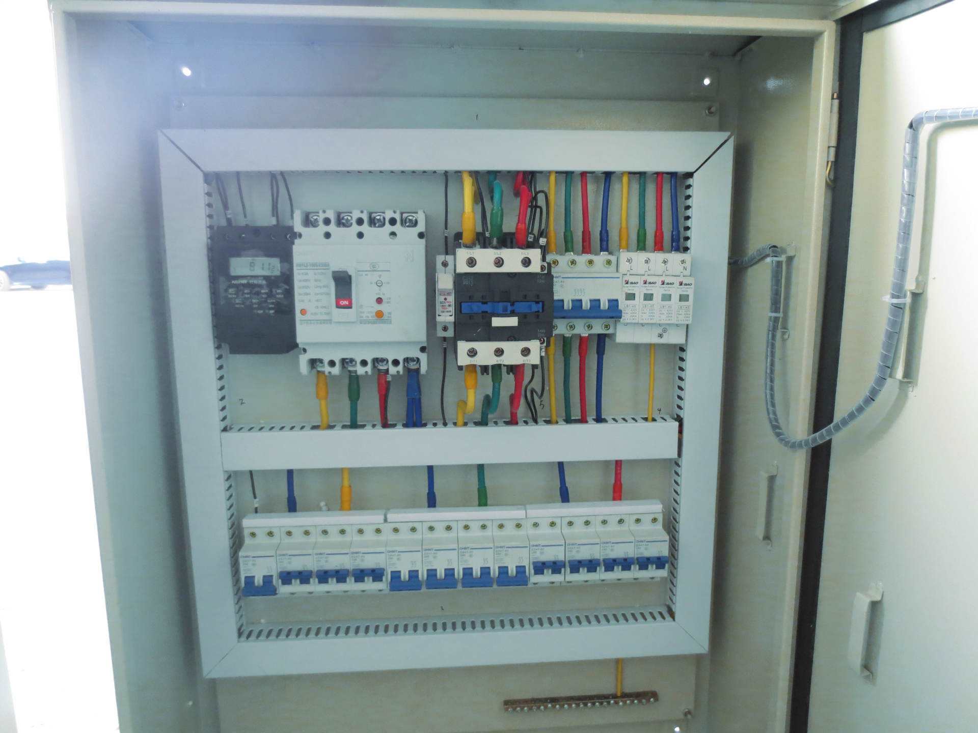 石家莊配電柜,河北配電柜,石家莊變頻柜,石家莊PLC控制柜 石家莊配電柜,河北配電柜,石家莊變頻柜,石家莊PLC控制柜